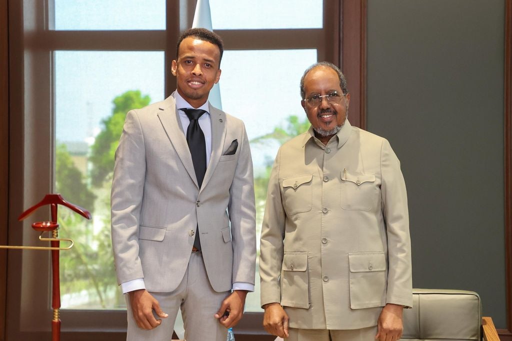 Madaxweynaha Soomaaliya oo qaabilay Garsoore Cumar Cartan