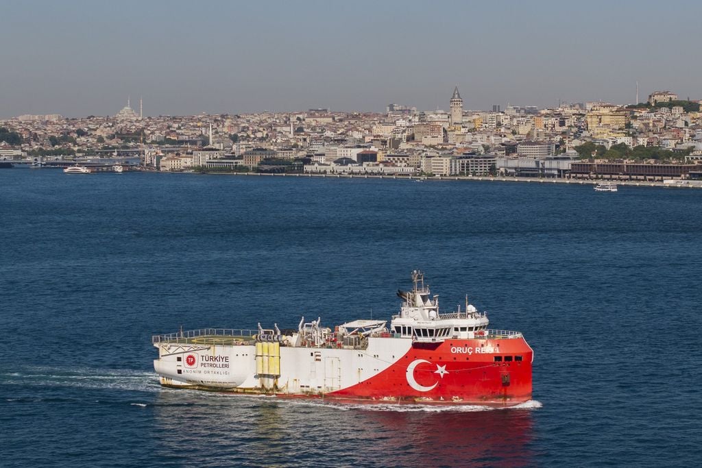 Markabka Oruç Reis oo ku laabtay Turkiga