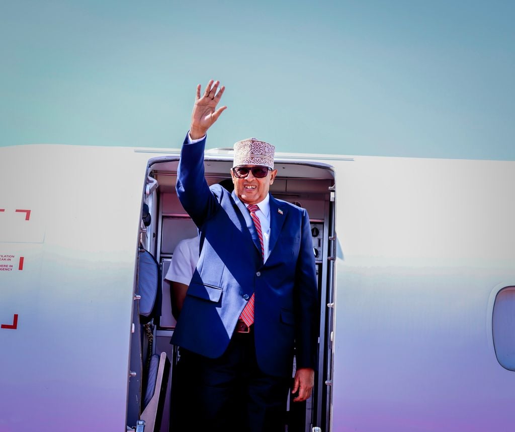 Madaxweyne Cirro oo Booqasho Ku Tegay Jabuuti