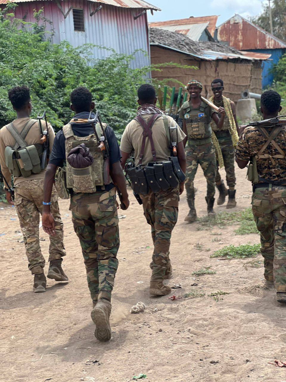 Ciidamada Dowladda iyo kuwa AUSSOM oo la wareegay degmada Awdheegle ee Shabeellaha Hoose