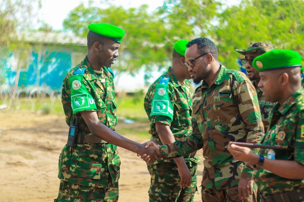 Wasiirka amniga Hirshabeelle oo la kulmay saraakiisha ATMIS ee Jowhar