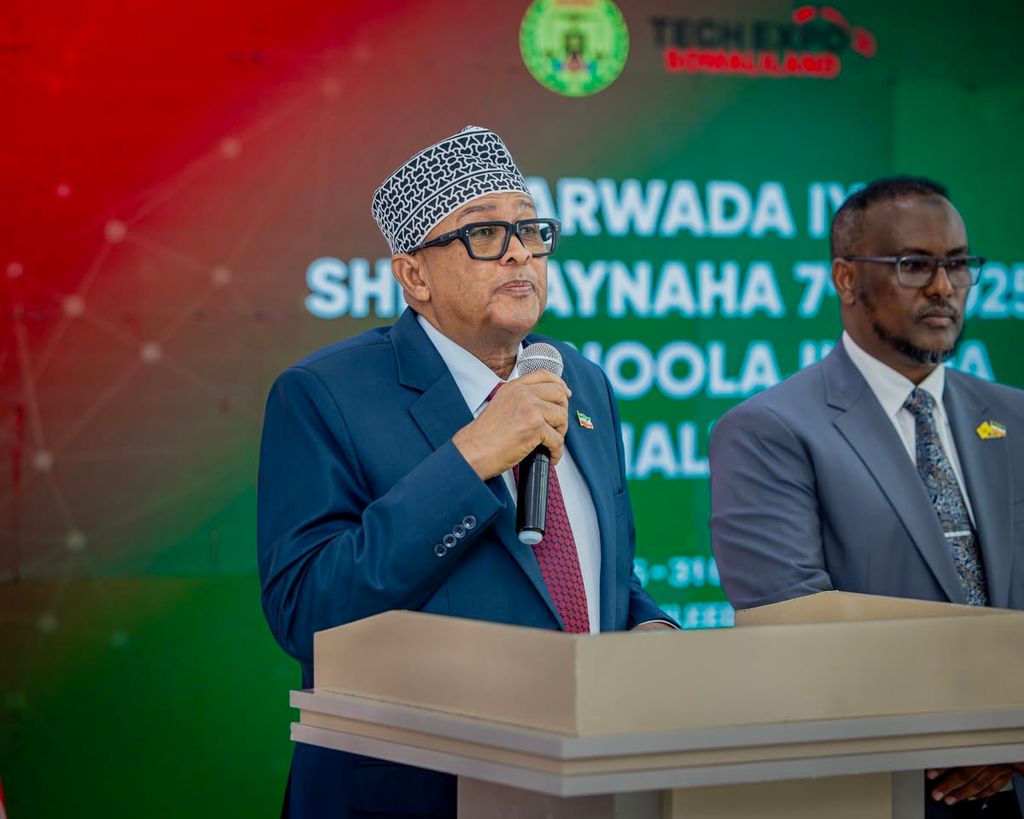 Madaxweynaha Somaliland: “Soomaaliya weli waxbaa iskaga sii keen jira”