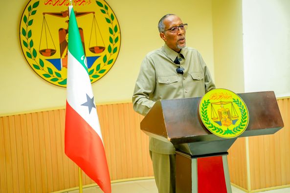 Biixi oo qirtay guul darro, ballan qaadayna xilwareejin dhamaystiran