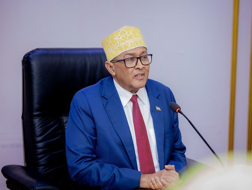 Kaddib dib u dhigistii doorashada.. Cirro oo la kulmay xisbiyada siyaasadda 