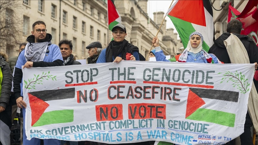 Shaqaalaha caafimaadka London oo garab istaag u muujiyay dhiggooda Gaza