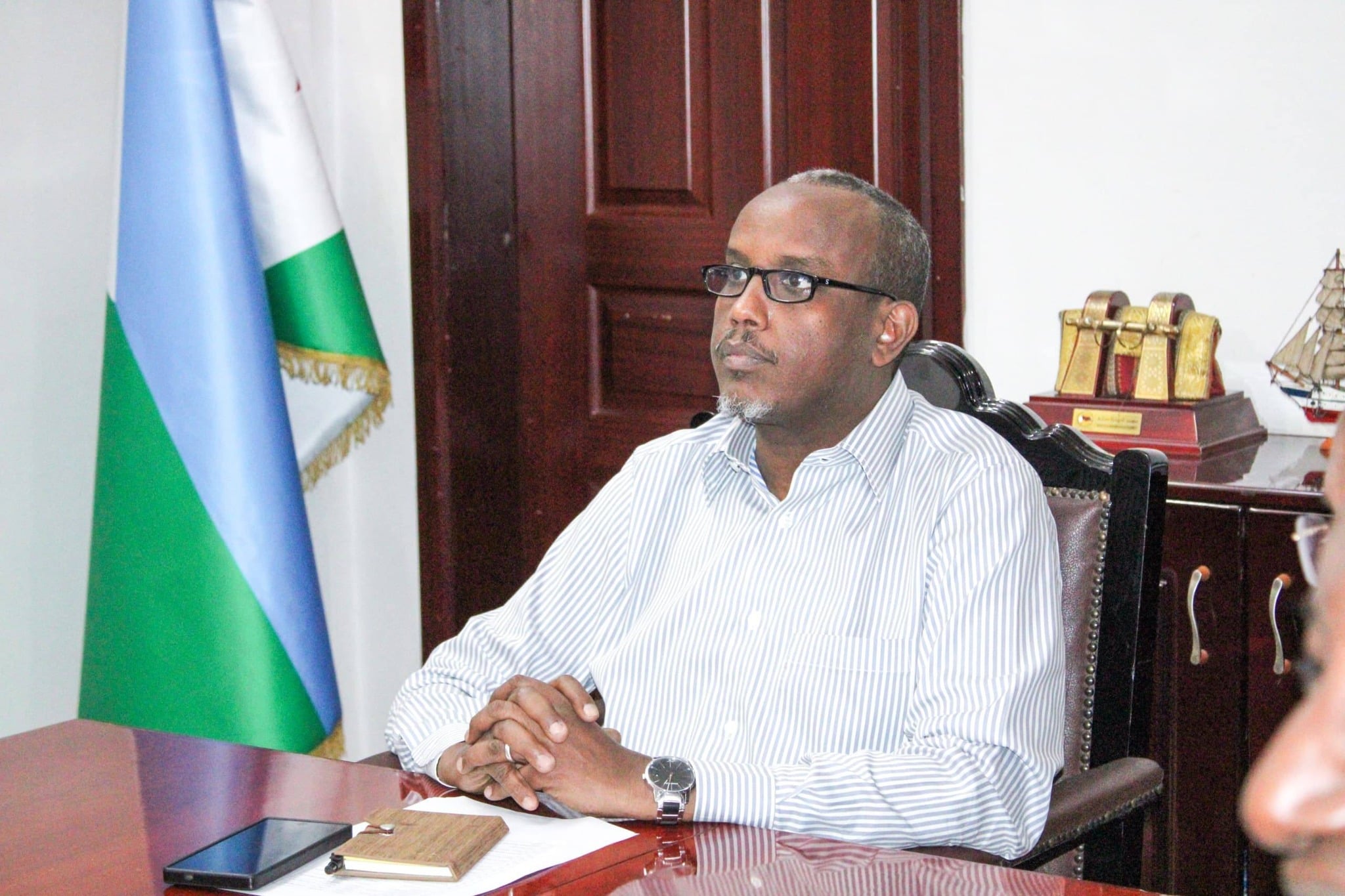 Jabuuti oo ugu baaqday muwaadiniinta inay qaataan kaararka codbixinta