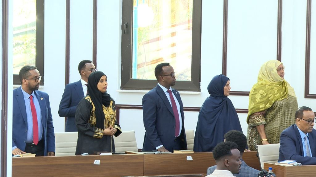 Golaha Shacabka oo ansixiyey xubnaha Guddiga Madax-bannaan ee Xuquuqul Insaanka Soomaaliya