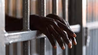 Mareykanka oo xabsi daa’in ku xukumay nin Kenyan ah oo ka tirsan AS