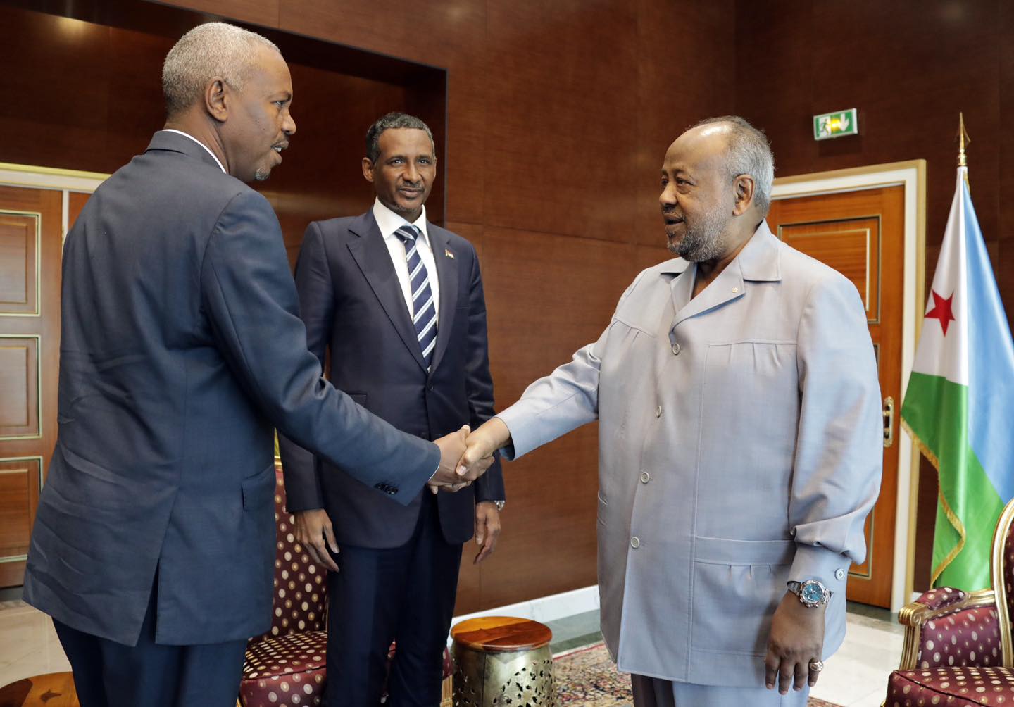 Geelle oo la kulmay hoggaamiyaha RSF ka hor wada hadallada dhinacyada Suudaan