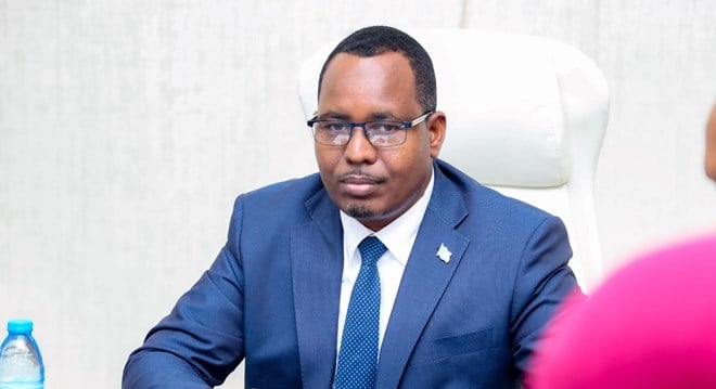 Agaasimhii Madaxtooyada Oo U “Gacan Bannaanaaday” Hardanka Baydhaba