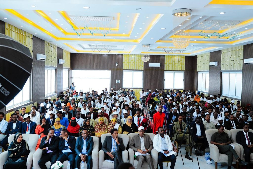 Shirweyne lagu xoojinayo awoodda dhallinyarada oo ka furmay Jigjiga 