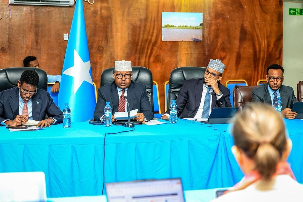 Soomaaliya oo qorsheyneysa hannaan mushahar cusub oo loogu talagalay ciidamada