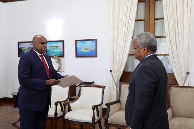 Jabuuti oo Danjirihii ugu horeeyay u magacaawday Seychelles