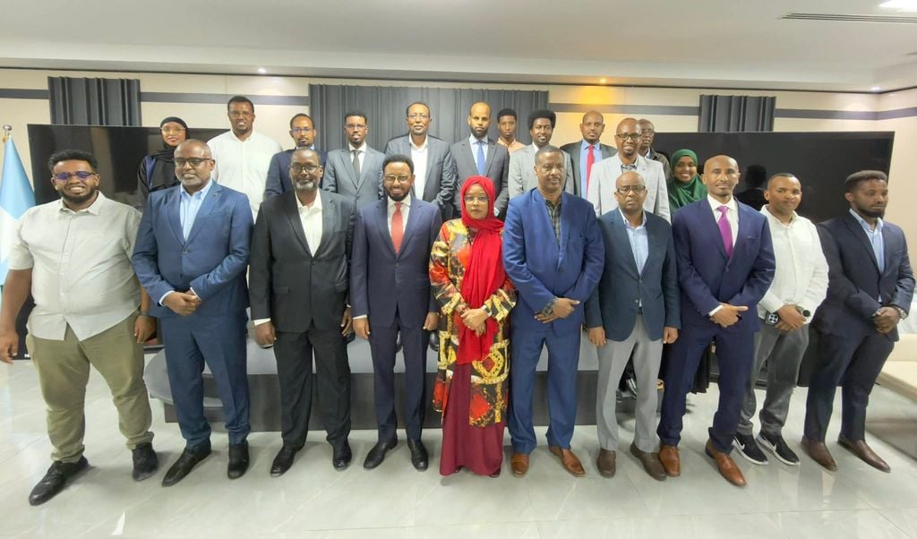 Soomaaliya oo dardargelineysa federaaleynta maaliyadeed 