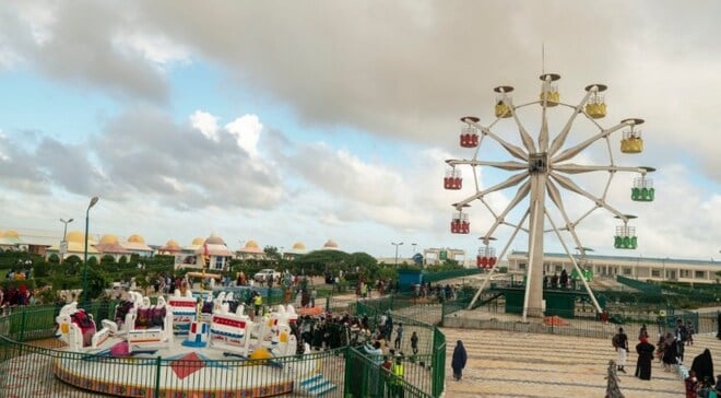 Saldhigga Boliiska degmada Daarusalaam oo la dhagax dhigay