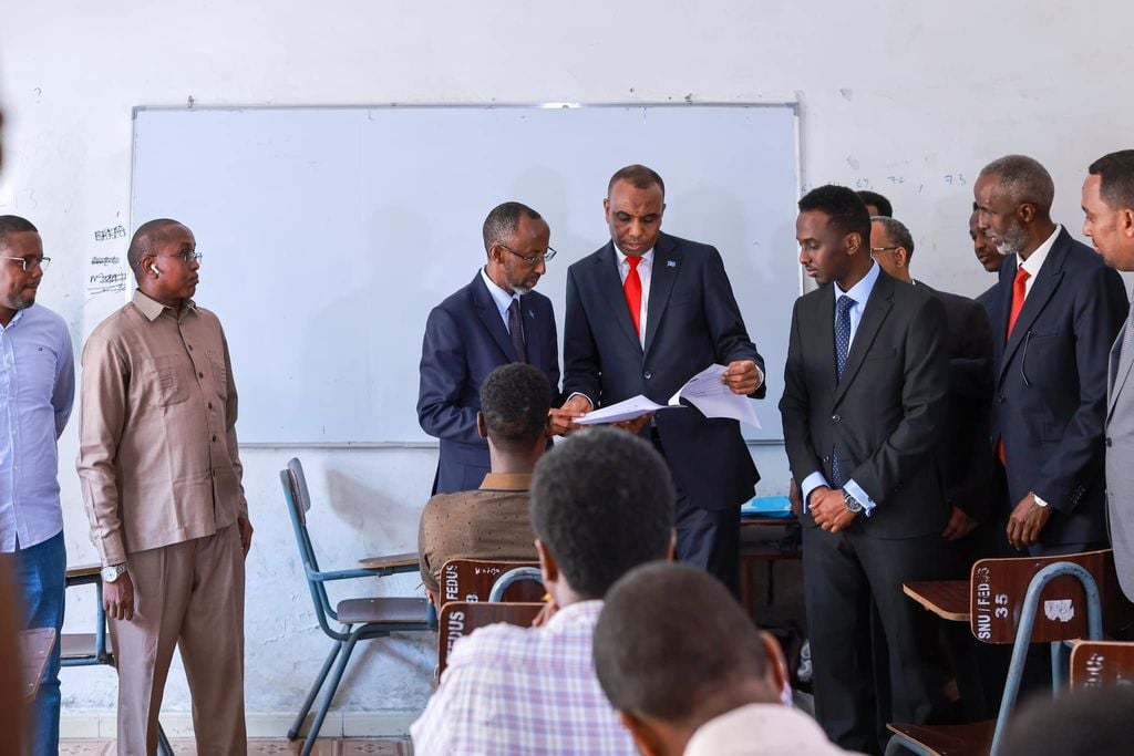 Soomaaliya oo hiigsanaysa shaqaalaysiinta 12,000 oo Macallin 2026