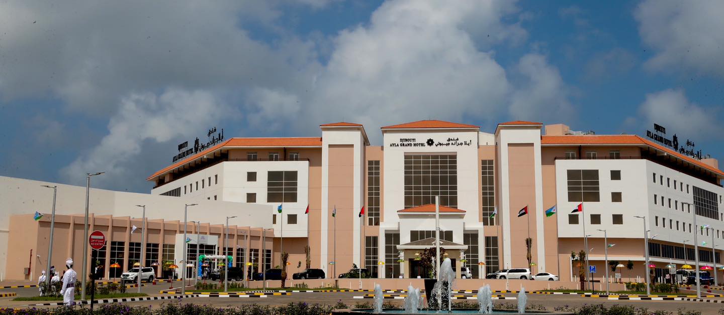 Jabuuti oo xariga ka jartay Hotel casri ah oo ka qeyb qaadanaya dalxiiska