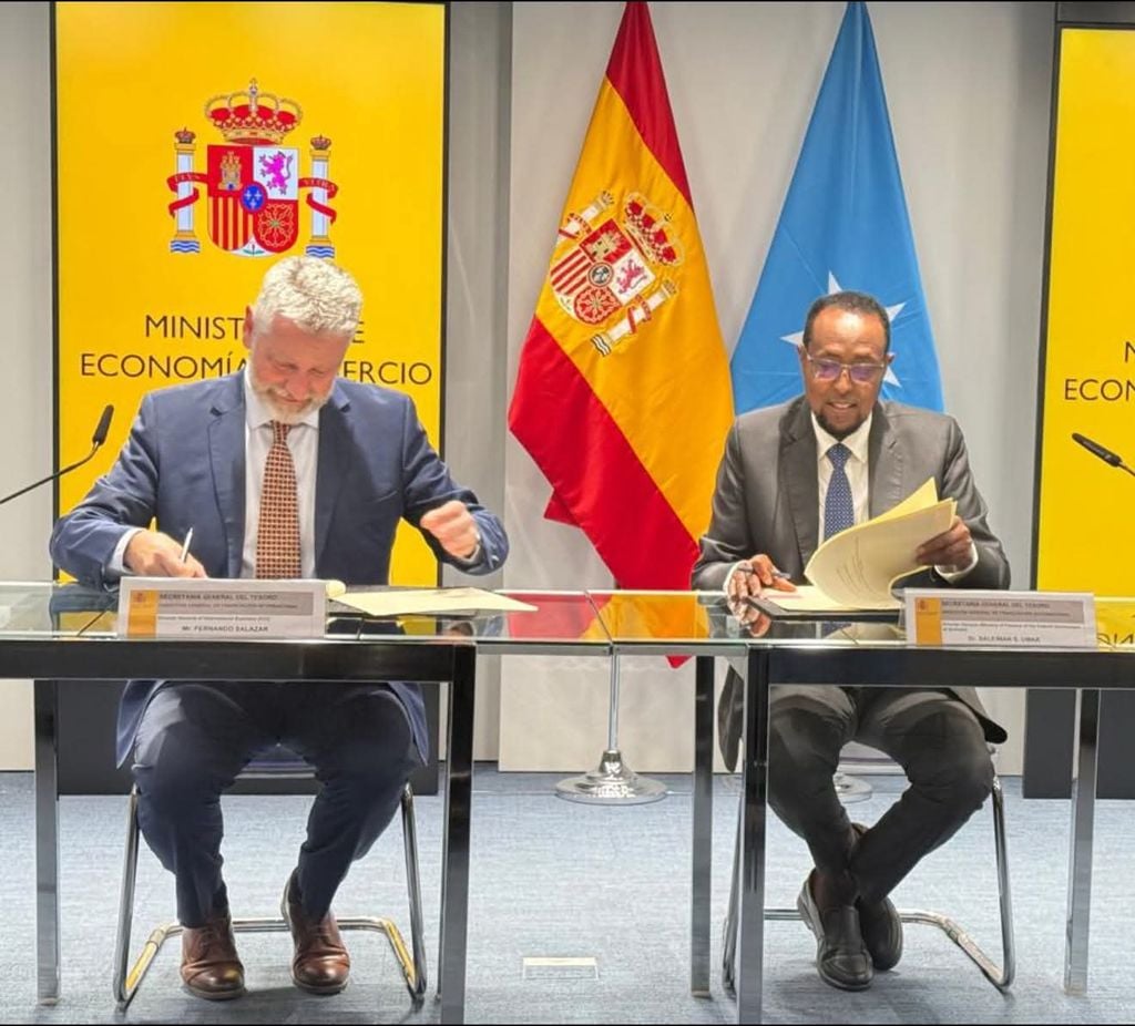 Soomaaliya iyo Spain oo kala saxiixday heshiis deyn loogu beddelayo mashaariic horumarineed