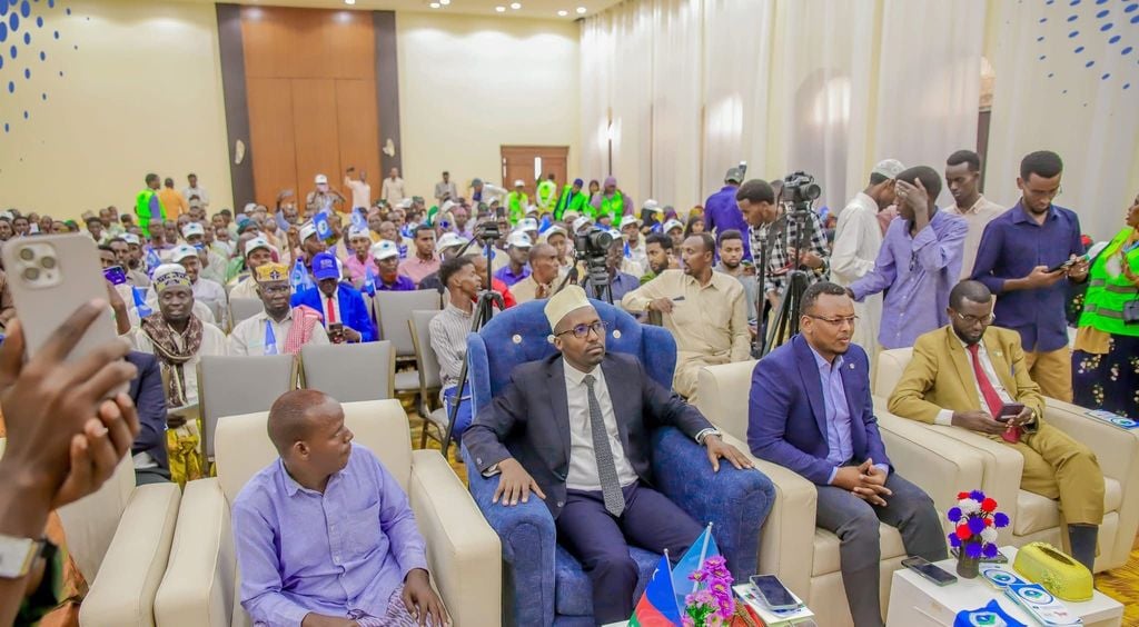 Urur siyaasadeedka Towfiiq oo xarun ka furtay Baydhabo