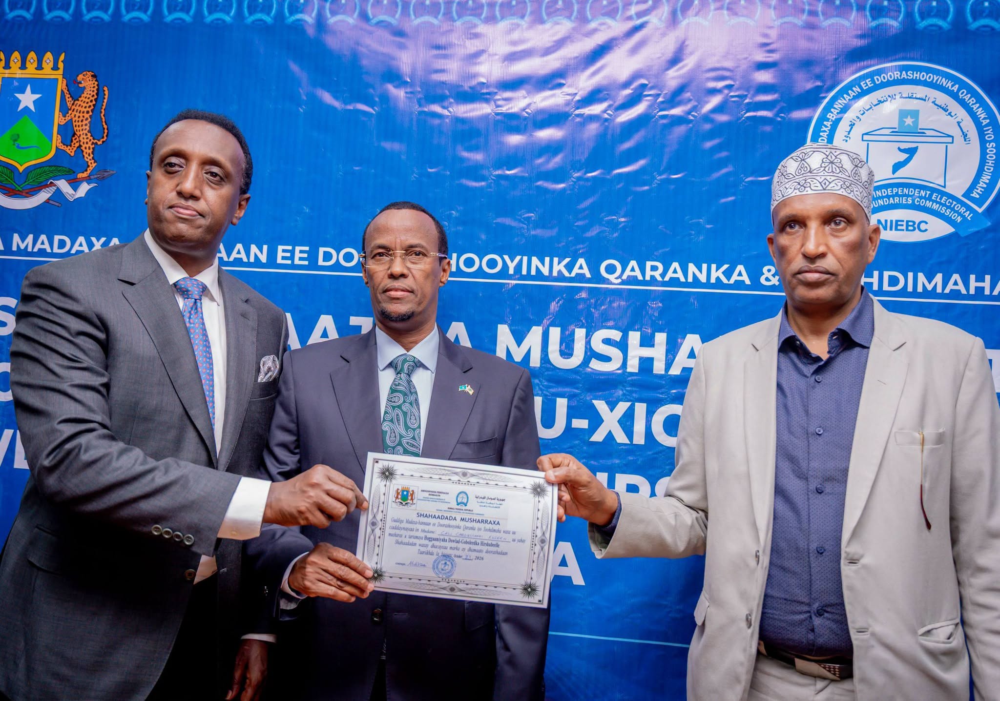 Guddiga Doorashooyinka oo shaaciyay musharraxiinta hoggaamiyaha Hirshabeelle iyo ku-xigeenkiisa