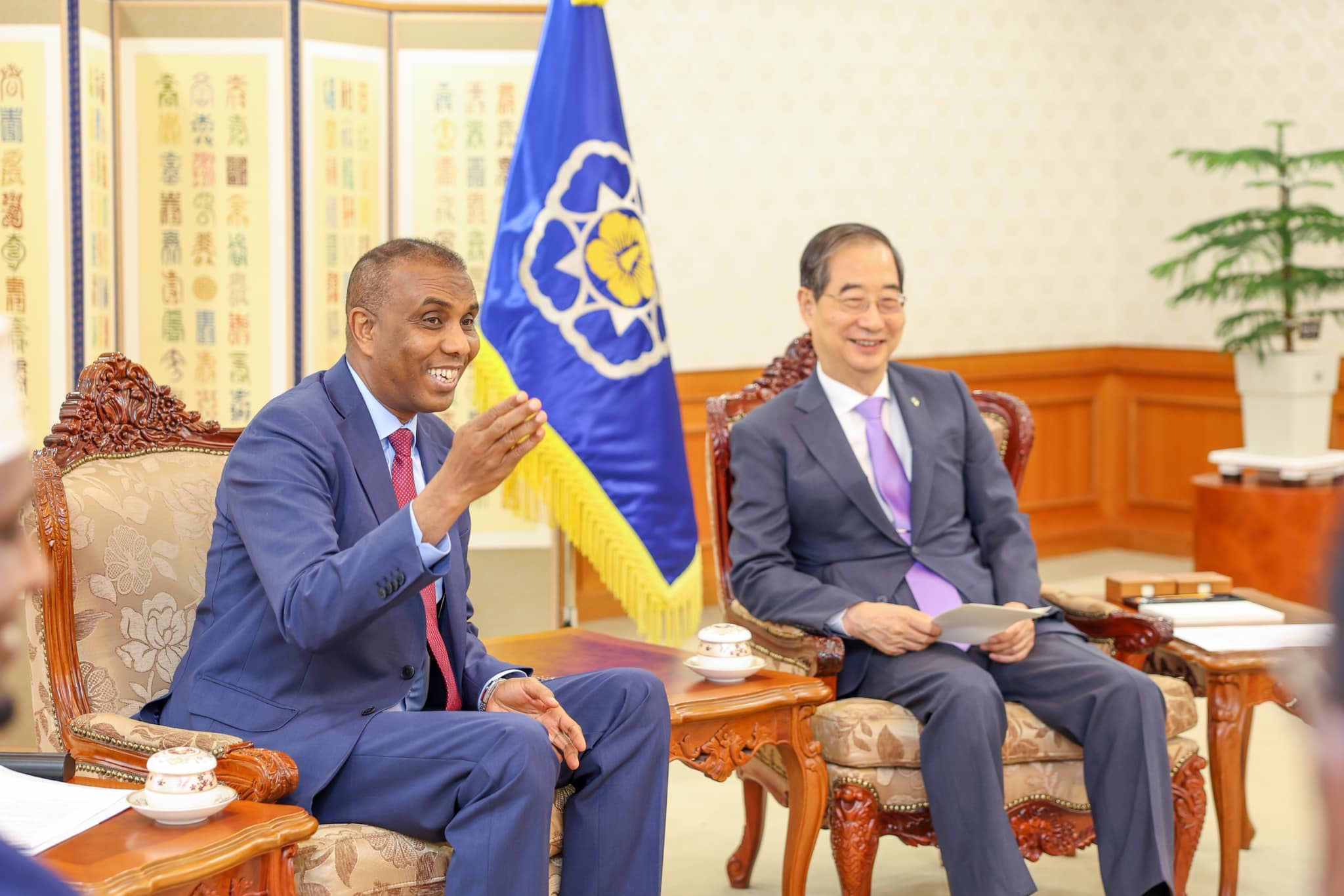 Soomaaliyo iyo Kuuriyada Koonfureed oo kawada hadlay xoojinta xiriirka labada dal