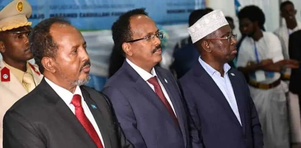 Farmaajo.. waddadii Xasan ee guusha mise tii Shariif ee hungoobidda?