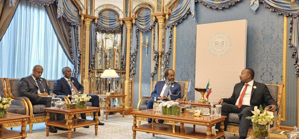 Xasan Sheekh oo madaxda Jabuuti iyo Itoobiya kula kulmay Sacuudiga