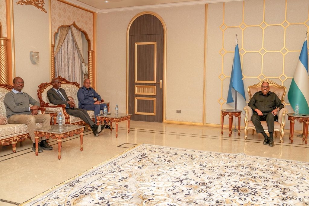 Deni oo la kulmay Guddiga Farsamada Golaha Mustaqbalka Soomaaliyeed