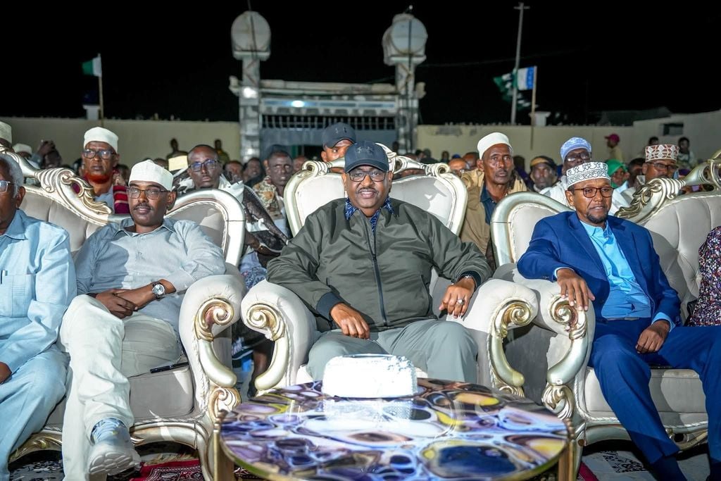 Deni oo sheegay in danaha shisheeye ay ka dambeeyaan burcad-badeednimada Soomaaliya 