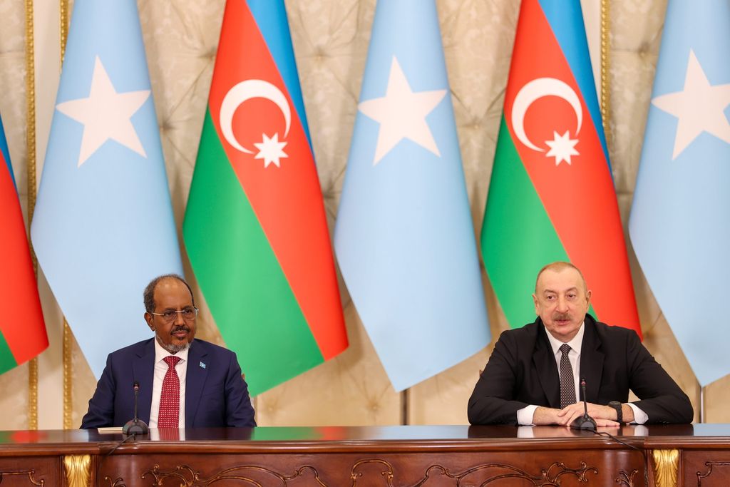 Soomaaliya iyo Azerbaijan oo kala saxiixday heshiisyo dhowr ah.