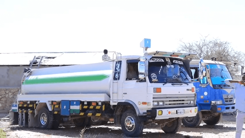 Qoysaska Ka Barakacay Caalmiskaad Ee Ku Sugan Carmo Oo La Gaarsiiyey Biyo Gurmad Ah