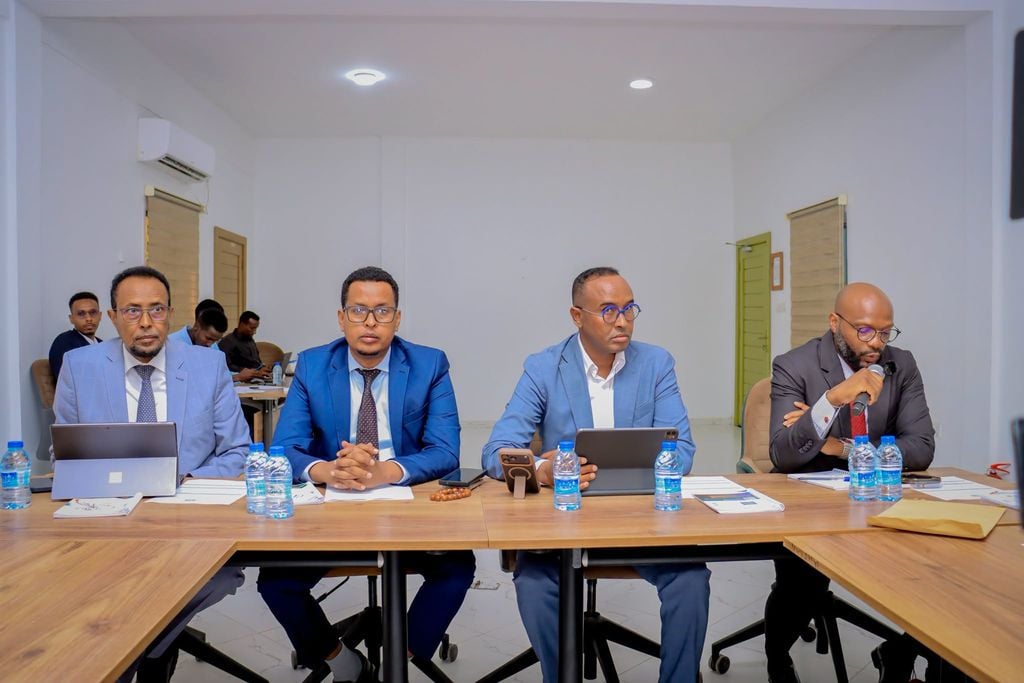 SoDMA iyo Bangiga Horumarinta Afrika oo Muqdisho ka daahfuray mashruuca dhisidda adkeysiga maaliyadeed ee Soomaaliya