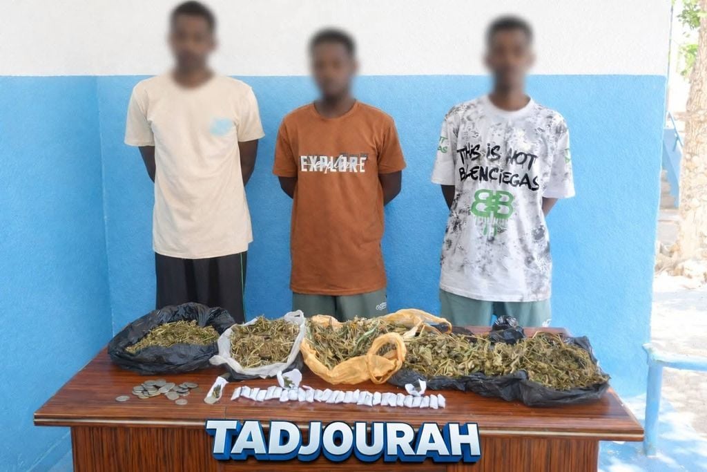 Jabuuti oo dagaal kula jirta kooxaha ku lugta leh maandooriyaha 