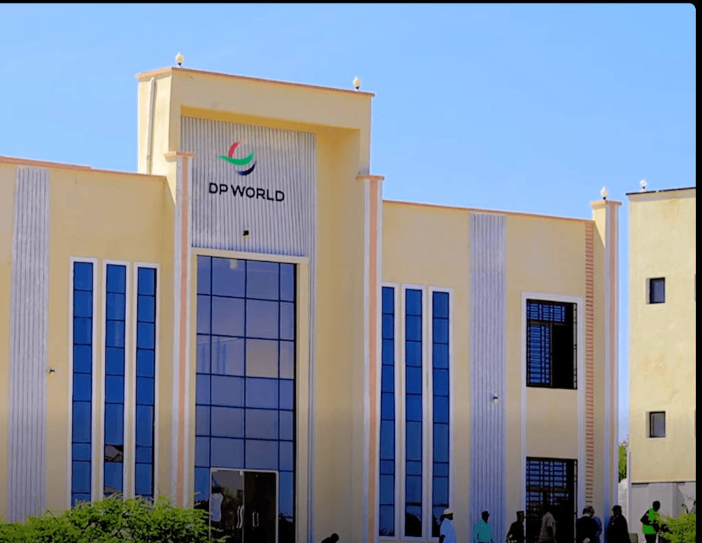 Jaamacadda Degmada Sheekh ee SUNSAT oo laga hergaliyay  Sheybaar Casri ah.