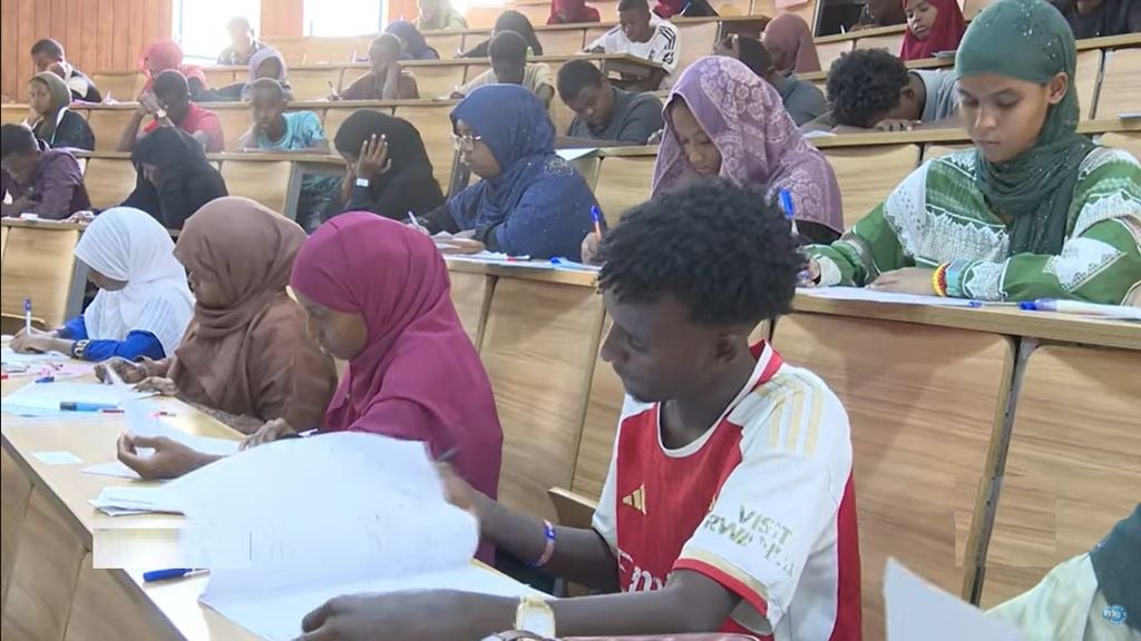 Jabuuti oo daahfurtay Imtixaanka Ardayda Waxbarashada Sare u Gudbaysa.