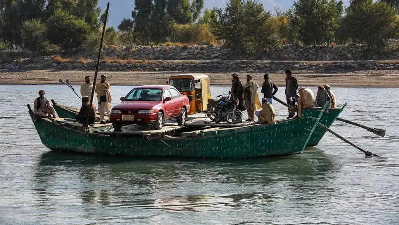Ugu yaraan 20 qof ayaa ku dhintay doon kula degtay bariga Afghanistan