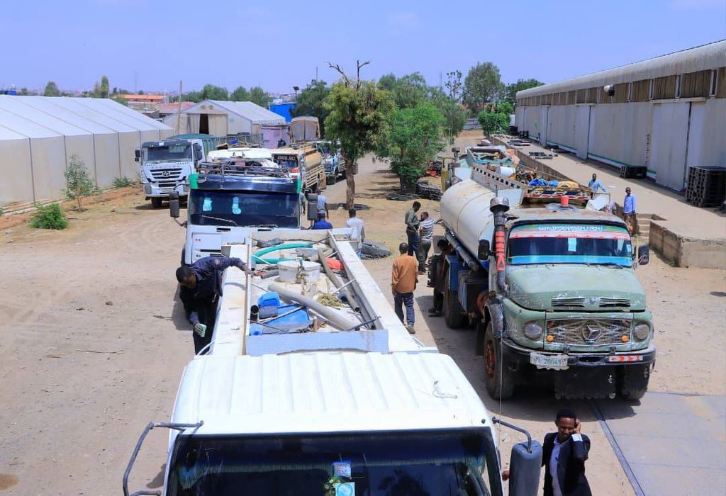 Dahabshiil oo $100,000 ugu deeqday gurmadka abaaraha Dowlad Deegaanka 