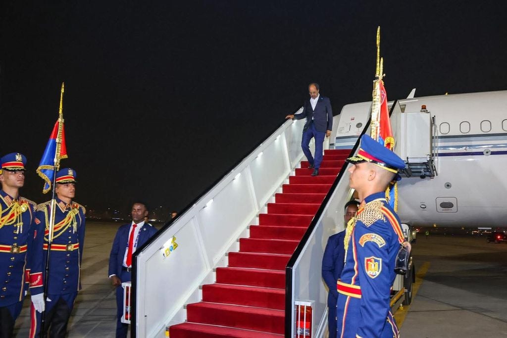 Xasan oo Doha uga sii gudbay Qaahira