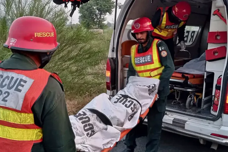 11 qof oo ku dhintay qarax ka dhacay waqooyiga dalka Pakistan