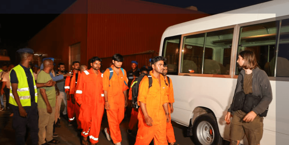 Jabuuti oo badbaadisay shaqaale markab dab qabsaday