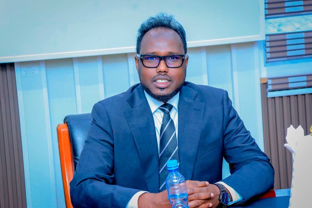 Maxaa sababay in Somaliland hakiso bixinta rukhsadaha macdanta? 