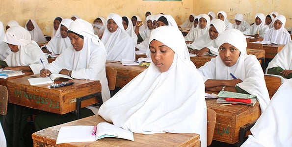 Mandera iyo Wajeer oo helay taageero waxbarasho oo dhan 4.4 milyan oo ginni