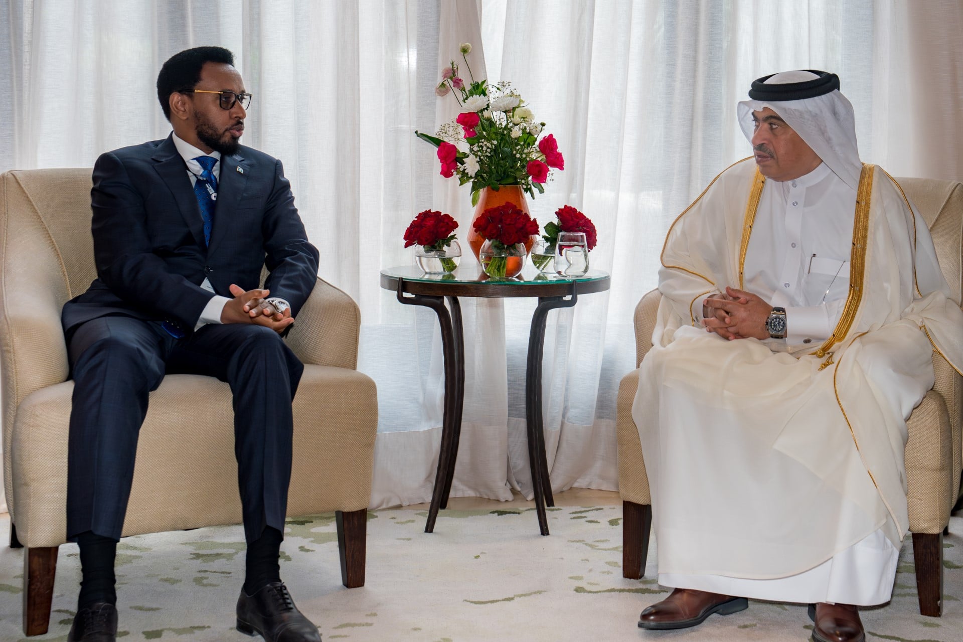 Soomaaliya iyo Qatar oo kawada hadlay horumarinta iskaashiga dhaqaalaha