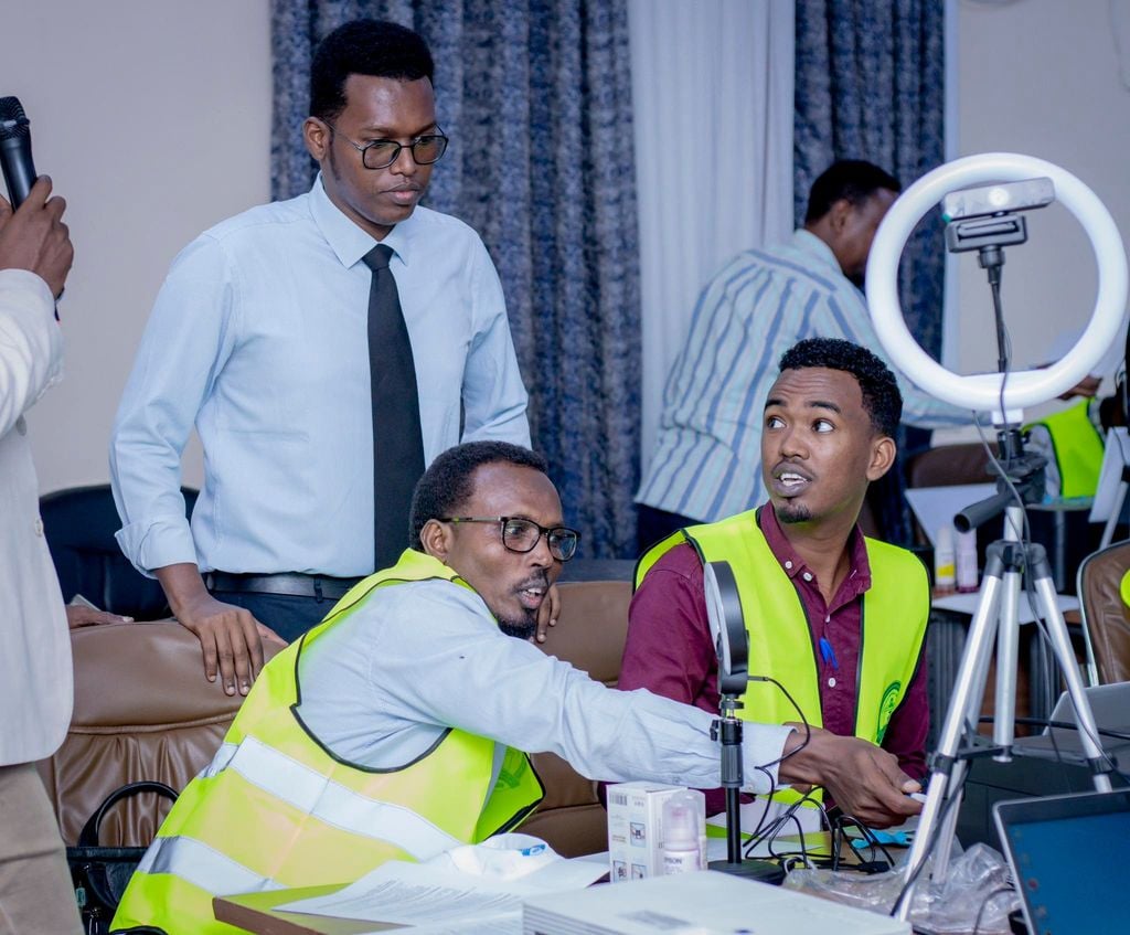 Soomaaliya oo U Diyaar Garowday Doorasho Qof iyo Cod.