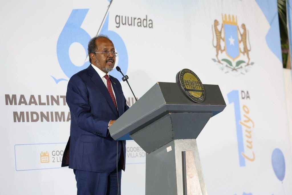 Muxuu Madaxweyne Xasan Sheekh ku dhaliilay mucaaradka?
