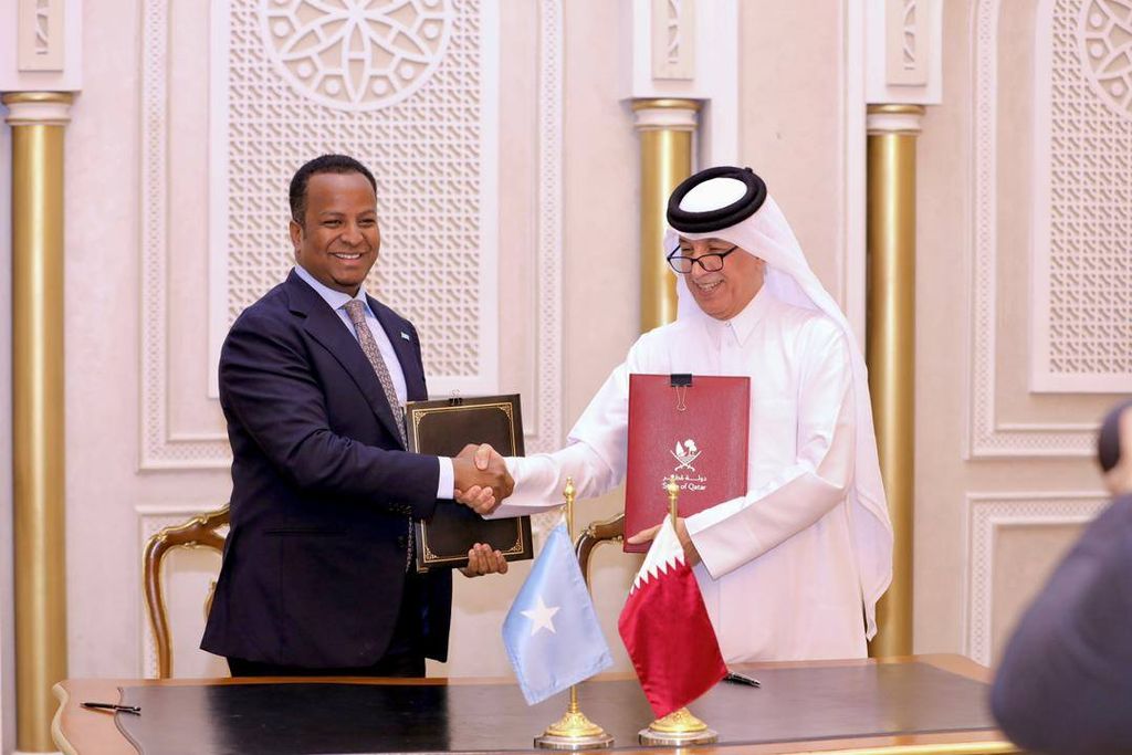 Qatar iyo Soomaaliya oo kala saxiixday afar heshiis oo cusub