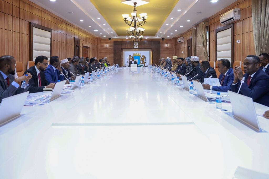 Hindise Sharciyeedka Amniga Saybarka iyo Xeer Nidaamiyaha NISA oo la ansixiyay