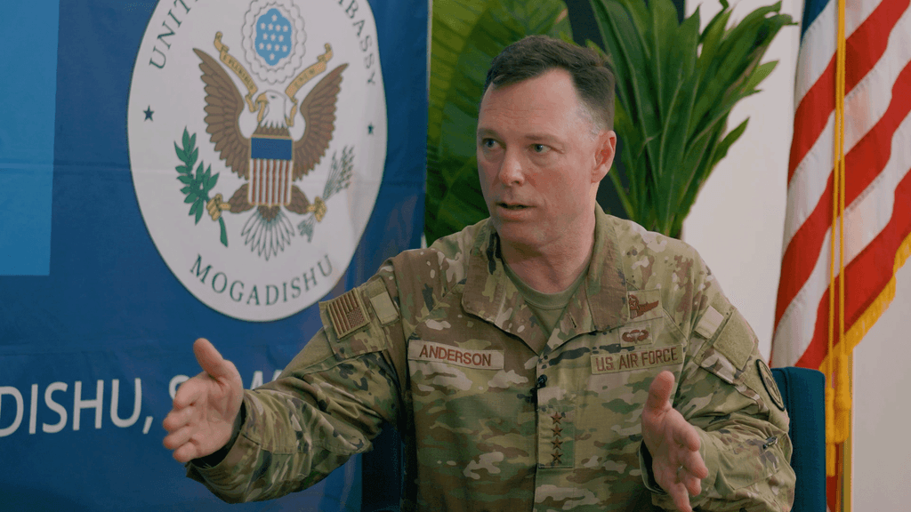 Taliyaha AFRICOM: Khilaafaadka siyaasadeed wuxuu wiiqi karaa sii socoshada taageerada Mareykanka ee Soomaaliya