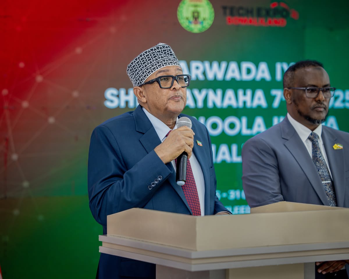 Madaxweynaha Somaliland: “Soomaaliya weli waxbaa iskaga sii keen jira”