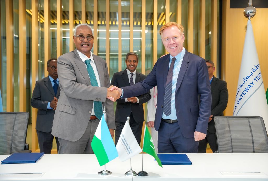 Jabuuti iyo Sacuudi Carabiya oo kala saxiixday heshiis 30 sano ah oo ku saabsan Dekedda Tajuura